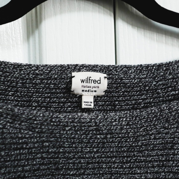 WILFRED ARITZIA Cropped Sweater - Medium - Picture 2 of 4